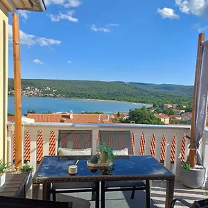 16 , Čižići Kroatien